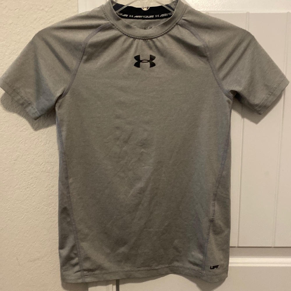 Boys UA fitted shirt